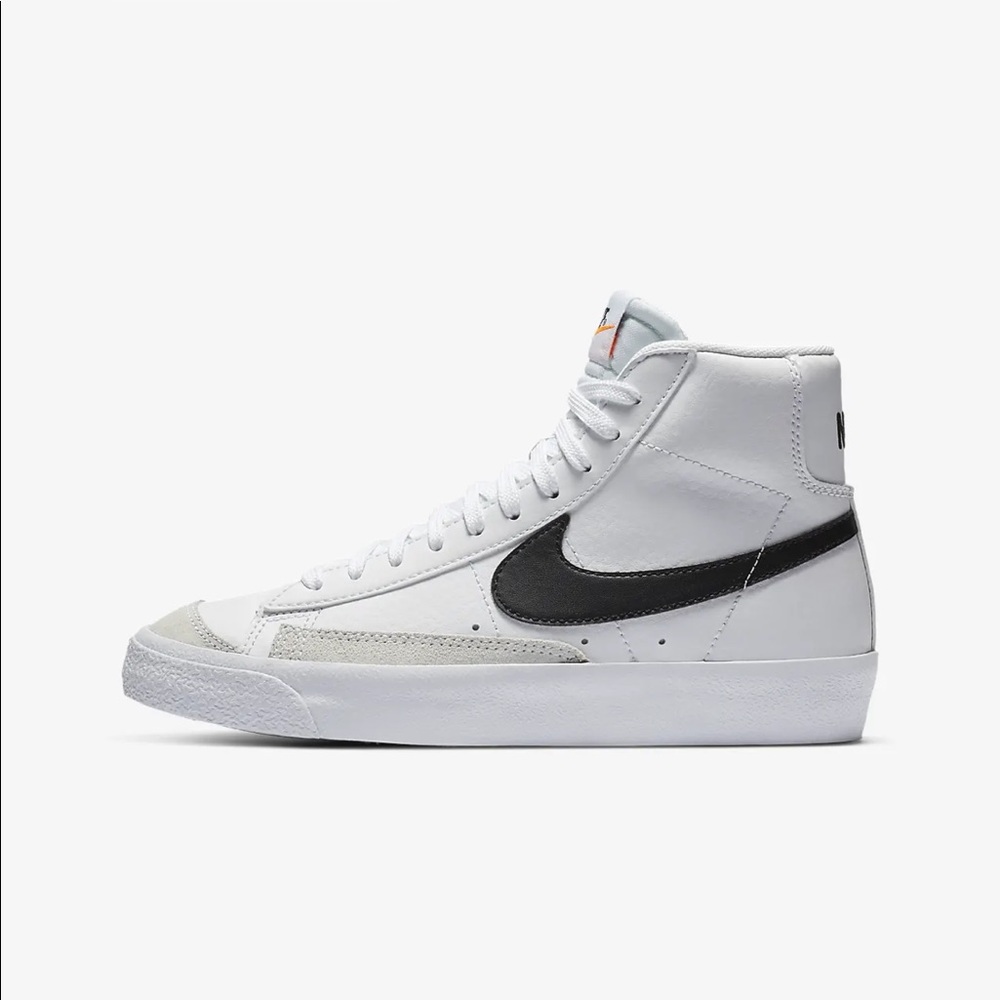 Nike Youth/women’s Blazer Mid ‘77